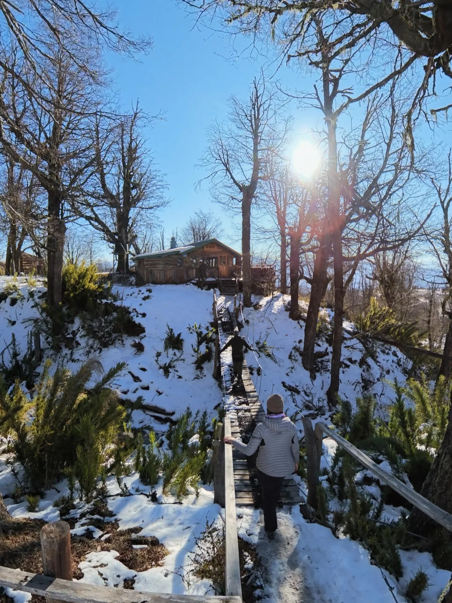 Sendero nevado de acceso a Casita del Bosque
